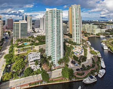 601 Se 5th Court - Photo Thumbnail 7