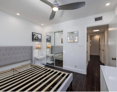 601 Se 5th Court - Photo Thumbnail 19