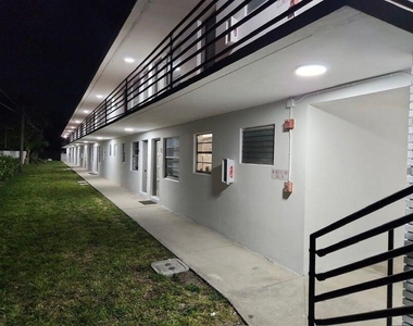 6150 Sw 37th Street - Photo Thumbnail 2