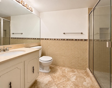 600 Ne 36th Street - Photo Thumbnail 9