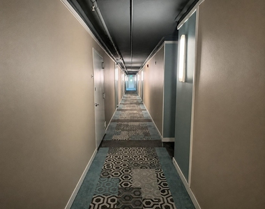 600 Ne 36th Street - Photo Thumbnail 12