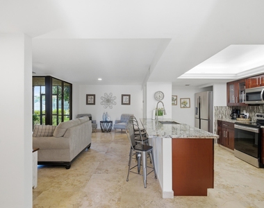 825 Egret Circle - Photo Thumbnail 2