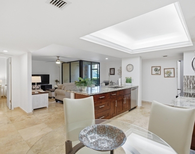 825 Egret Circle - Photo Thumbnail 11