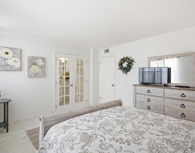 825 Egret Circle - Photo Thumbnail 13