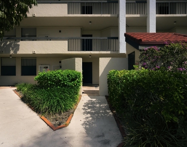 825 Egret Circle - Photo Thumbnail 22
