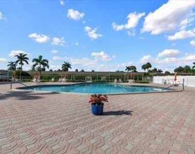 2723 Dudley Drive W - Photo Thumbnail 21
