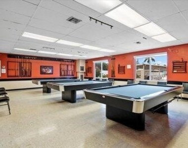 2723 Dudley Drive W - Photo Thumbnail 20