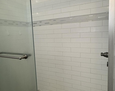 2723 Dudley Drive W - Photo Thumbnail 16