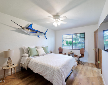 1708 E Montebello Avenue - Photo Thumbnail 17