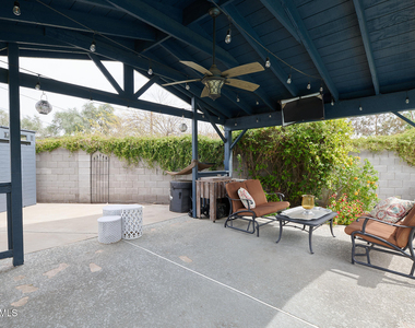 1708 E Montebello Avenue - Photo Thumbnail 14