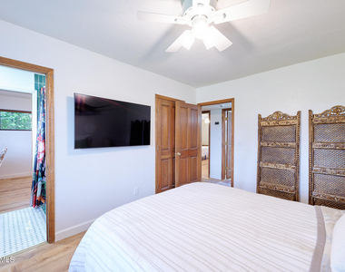 1708 E Montebello Avenue - Photo Thumbnail 28