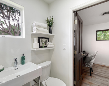 1708 E Montebello Avenue - Photo Thumbnail 20
