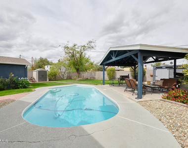 1708 E Montebello Avenue - Photo Thumbnail 4