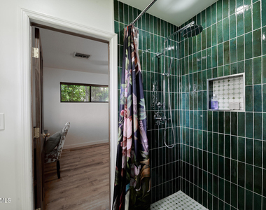 1708 E Montebello Avenue - Photo Thumbnail 12