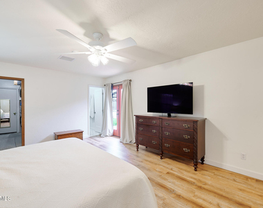 1708 E Montebello Avenue - Photo Thumbnail 21