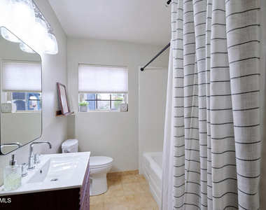 1708 E Montebello Avenue - Photo Thumbnail 27