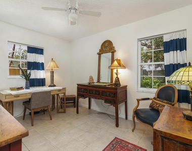 808 Iroquois Street - Photo Thumbnail 11