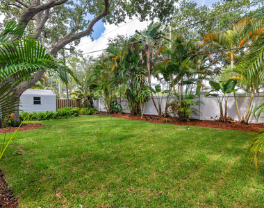808 Iroquois Street - Photo Thumbnail 16
