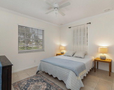 808 Iroquois Street - Photo Thumbnail 8