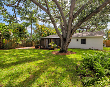 808 Iroquois Street - Photo Thumbnail 18