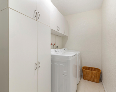 808 Iroquois Street - Photo Thumbnail 13