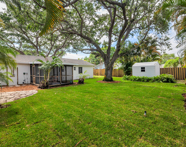 808 Iroquois Street - Photo Thumbnail 17