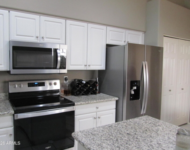14875 N 103rd Street - Photo Thumbnail 2