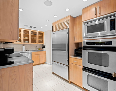 315 S Lake Drive - Photo Thumbnail 10