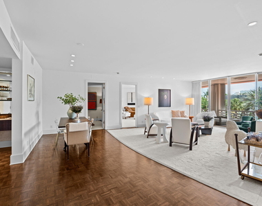 315 S Lake Drive - Photo Thumbnail 2