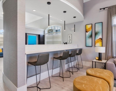 9825 Baywinds Drive - Photo Thumbnail 2