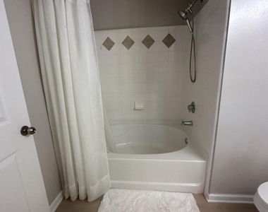 9825 Baywinds Drive - Photo Thumbnail 12