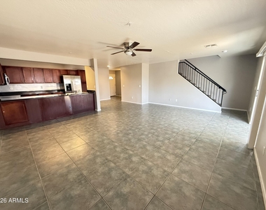 16015 N 30th Street - Photo Thumbnail 8