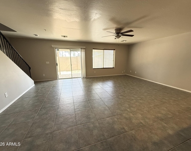 16015 N 30th Street - Photo Thumbnail 7