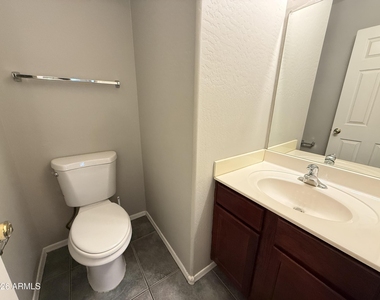 16015 N 30th Street - Photo Thumbnail 25