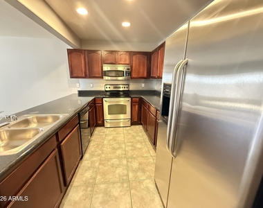 16015 N 30th Street - Photo Thumbnail 5