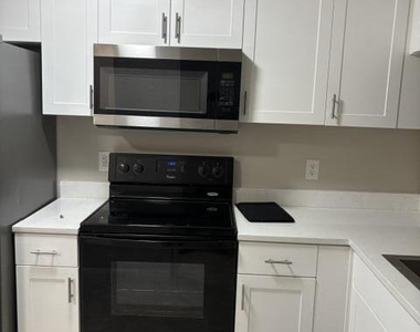 5380 Jubilee Way - Photo Thumbnail 5