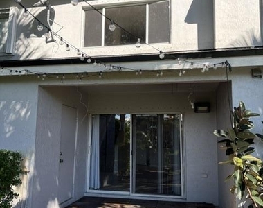 5380 Jubilee Way - Photo Thumbnail 16