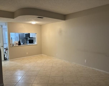5380 Jubilee Way - Photo Thumbnail 8