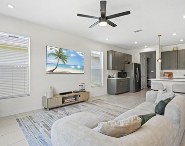 10700 Sw Gloriana Street - Photo Thumbnail 12