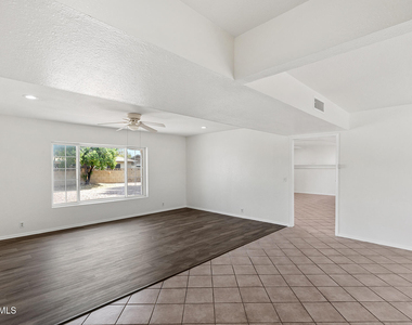 4503 W Bryce Lane - Photo Thumbnail 8