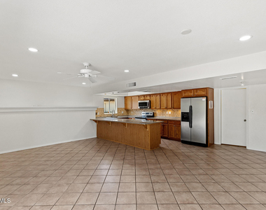 4503 W Bryce Lane - Photo Thumbnail 17