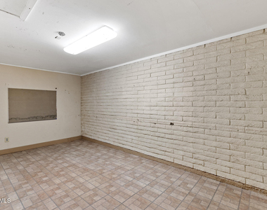 4503 W Bryce Lane - Photo Thumbnail 27