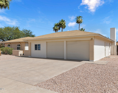 4503 W Bryce Lane - Photo Thumbnail 4