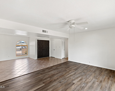 4503 W Bryce Lane - Photo Thumbnail 2