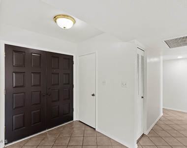 4503 W Bryce Lane - Photo Thumbnail 14