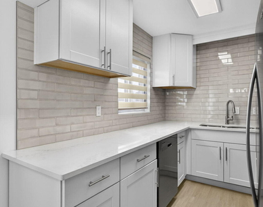 193 Easthampton I - Photo Thumbnail 15