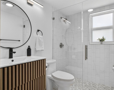 193 Easthampton I - Photo Thumbnail 23