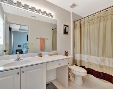2061 Se Glen Ridge Drive - Photo Thumbnail 18