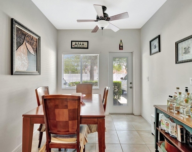2061 Se Glen Ridge Drive - Photo Thumbnail 8