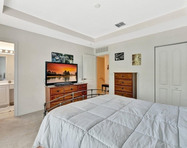 2061 Se Glen Ridge Drive - Photo Thumbnail 17